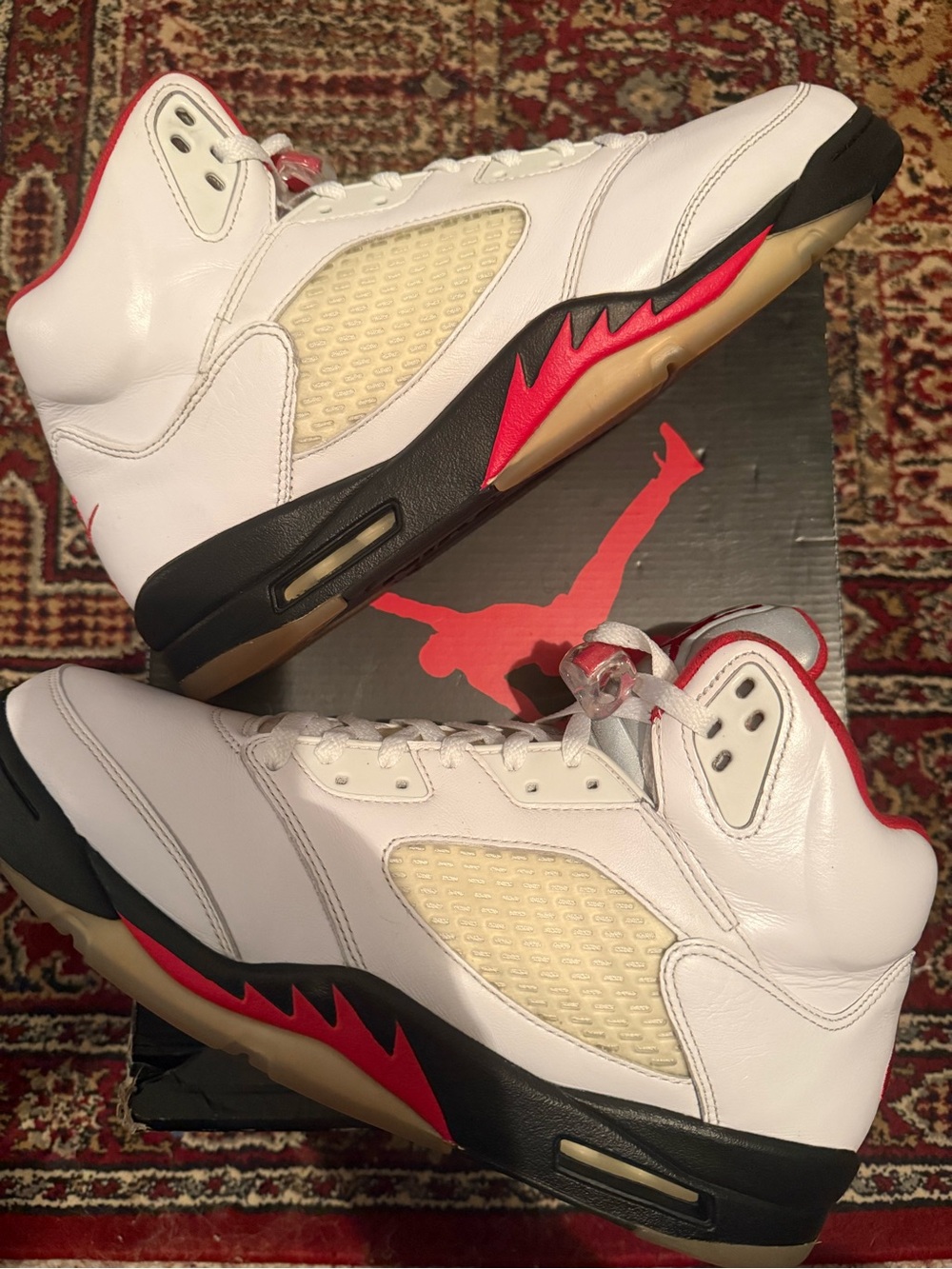 Jordan 5 Retro Fire Red Silver Tongue Retro High-Top Sneakers